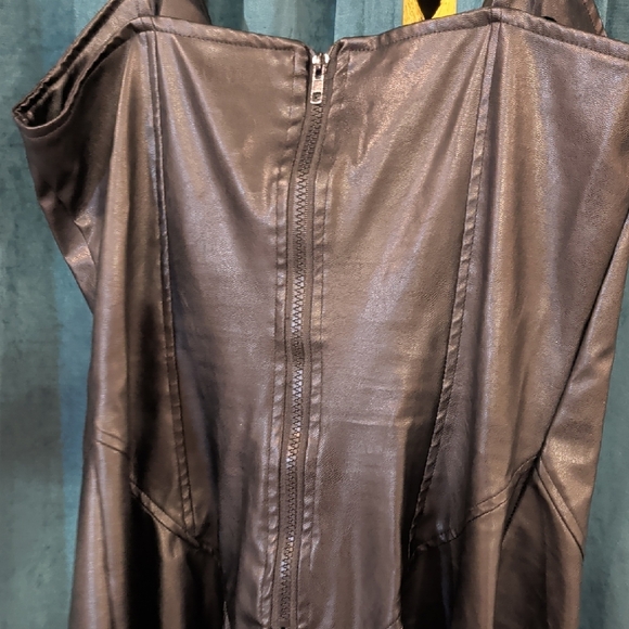 Black Corset Dress - Picture 4 of 6